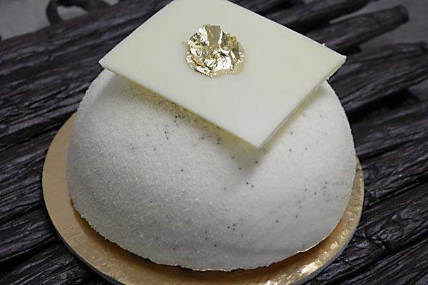 Кутюр-кондитерская Гюго & Виктор в Париже, пирожное ванильный Гюго